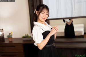 Hitomi Tanmura - Debut Vol.90 ～早漏のセフレじゃなくてタフなAV男優とヤってみたい！～